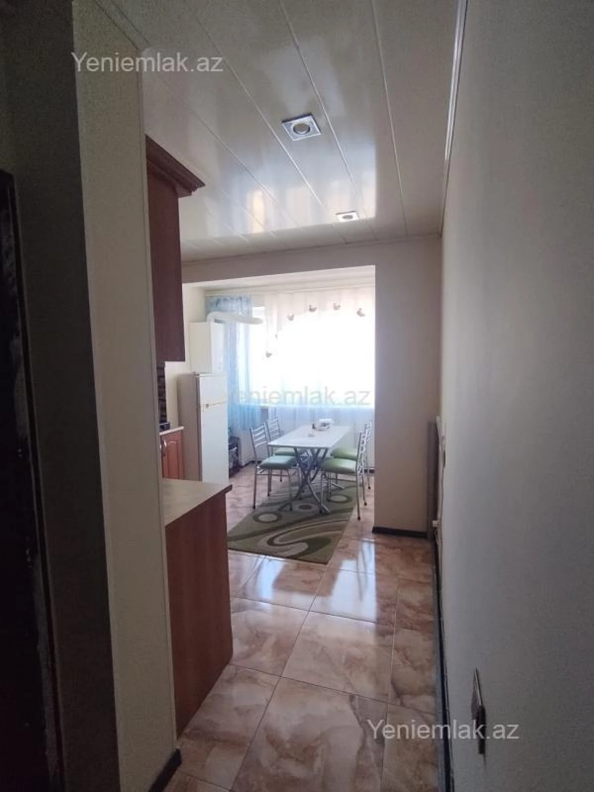 Satılır 2 otaqlı köhnə tikili 60 m²