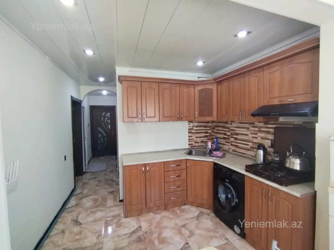 Satılır 2 otaqlı köhnə tikili 60 m²