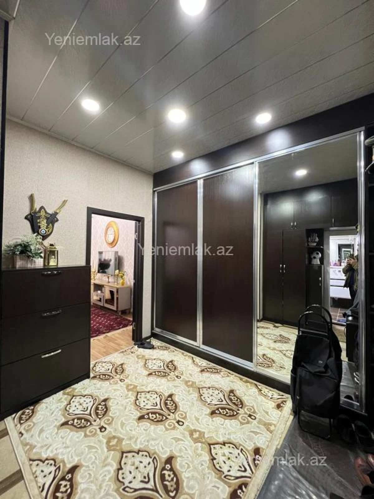 Satılır 2 otaqlı yeni tikili 60 m²