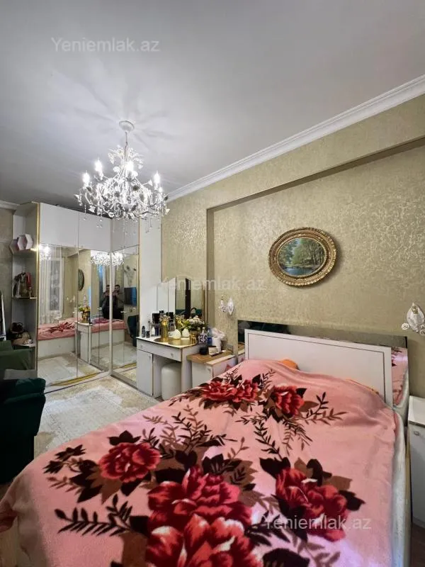 Satılır 2 otaqlı yeni tikili 60 m²