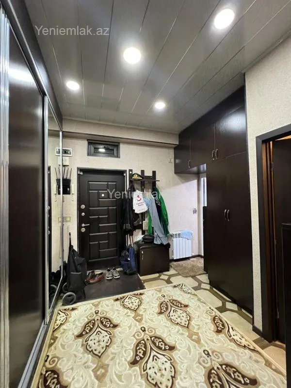 Satılır 2 otaqlı yeni tikili 60 m²