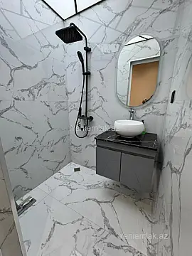 Satılır 3 otaqlı köhnə tikili 75 m²