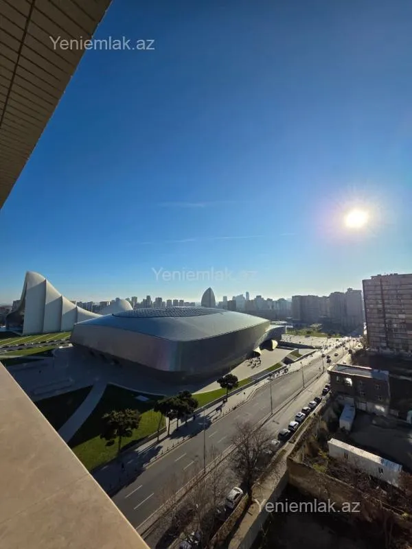 Satılır 2 otaqlı yeni tikili 140 m²