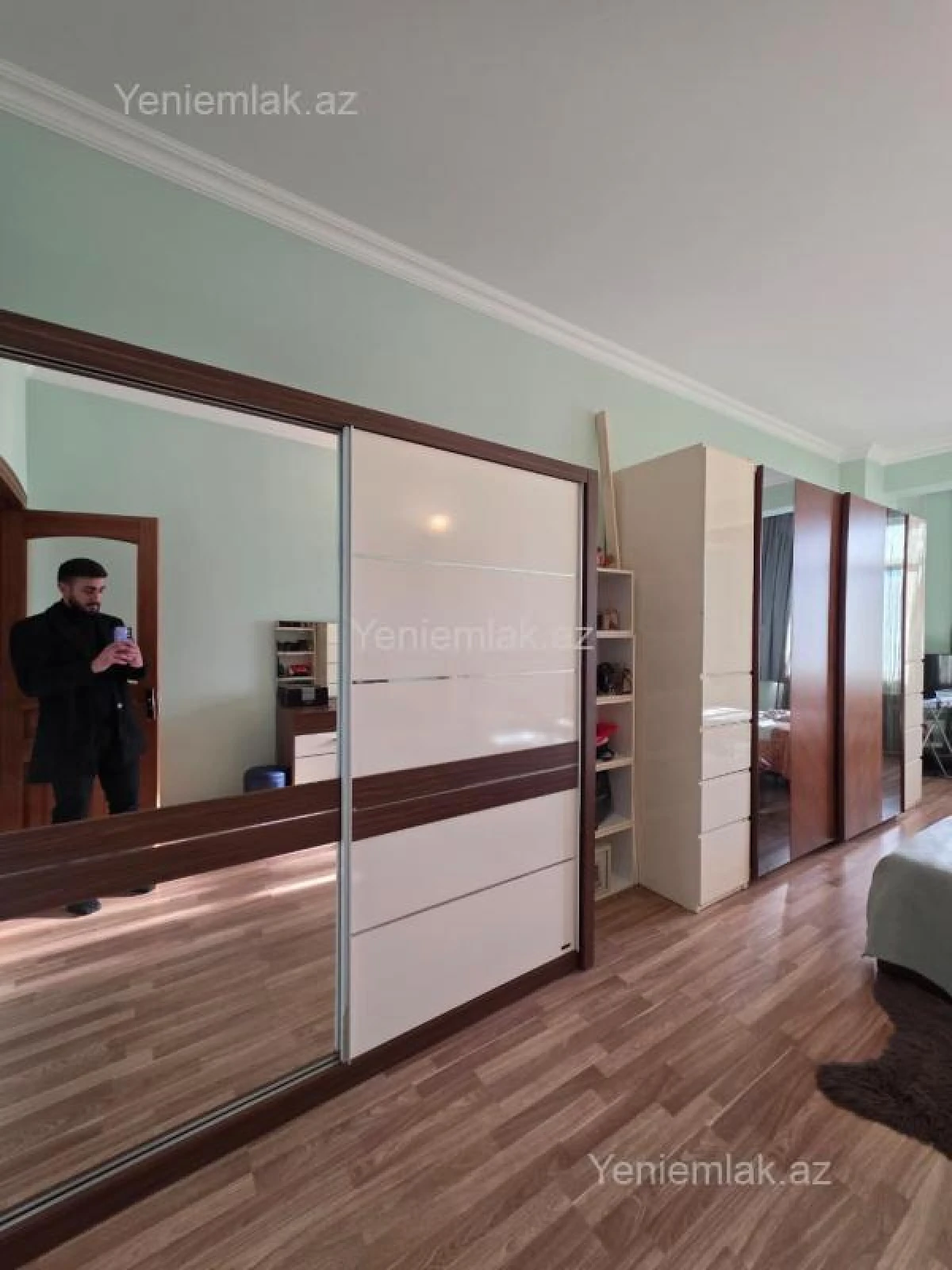 Satılır 2 otaqlı yeni tikili 140 m²
