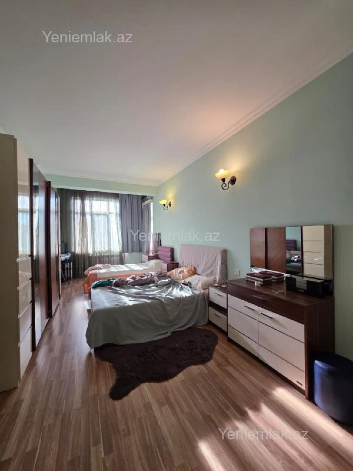 Satılır 2 otaqlı yeni tikili 140 m²