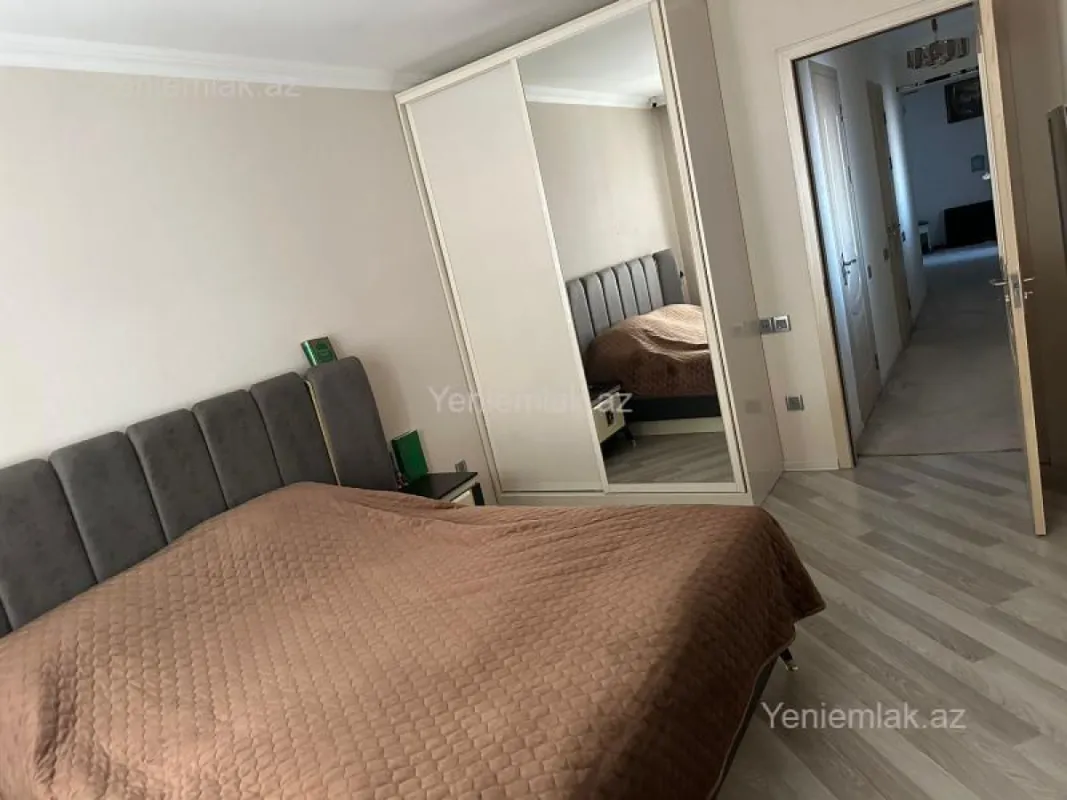 Satılır 3 otaqlı yeni tikili 133 m²