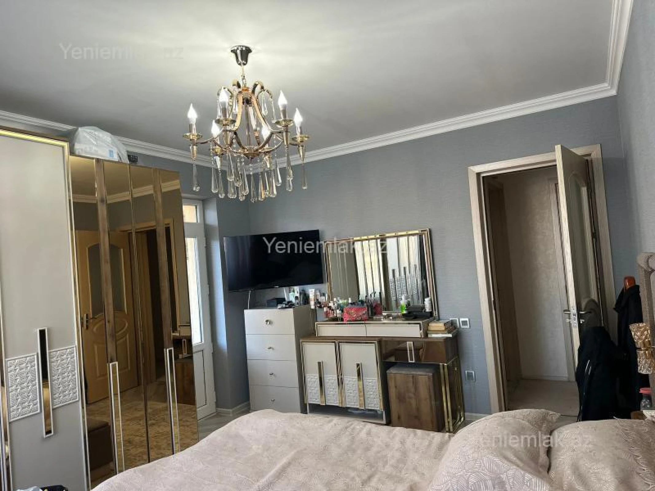 Satılır 3 otaqlı yeni tikili 133 m²