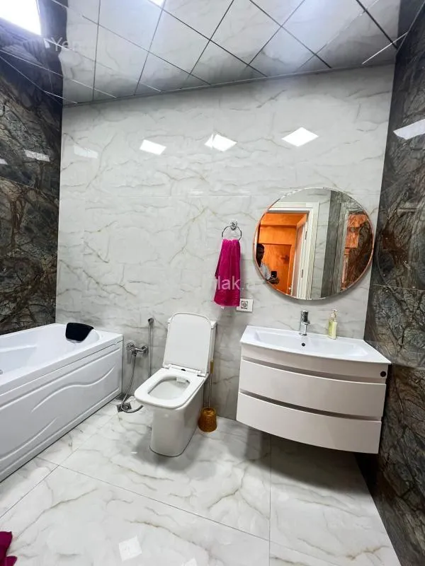 Satılır 4 otaqlı yeni tikili 180 m²