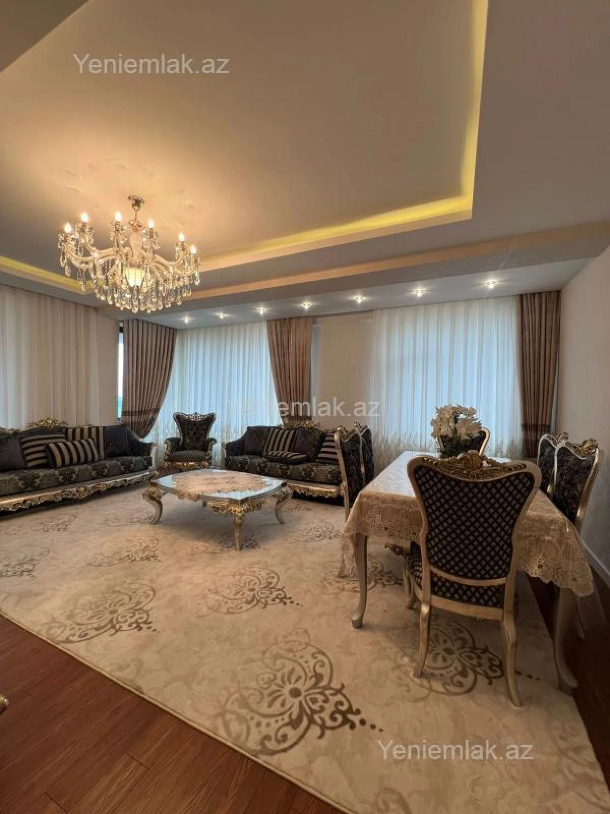 Satılır 4 otaqlı yeni tikili 180 m²