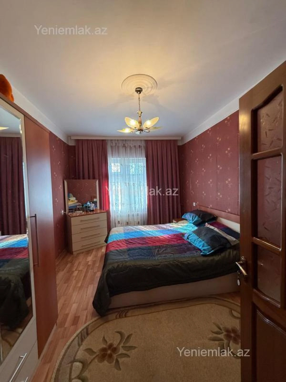 Satılır 5 otaqlı köhnə tikili 120 m²