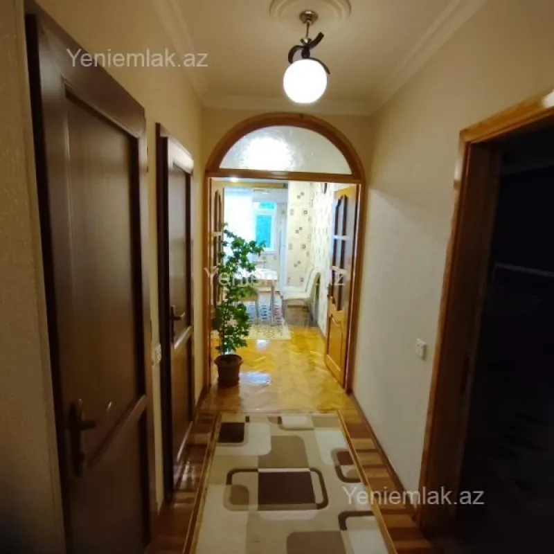 Satılır 3 otaqlı yeni tikili 95 m²