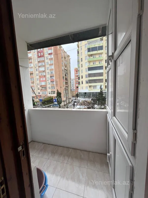Satılır 3 otaqlı yeni tikili 95 m²