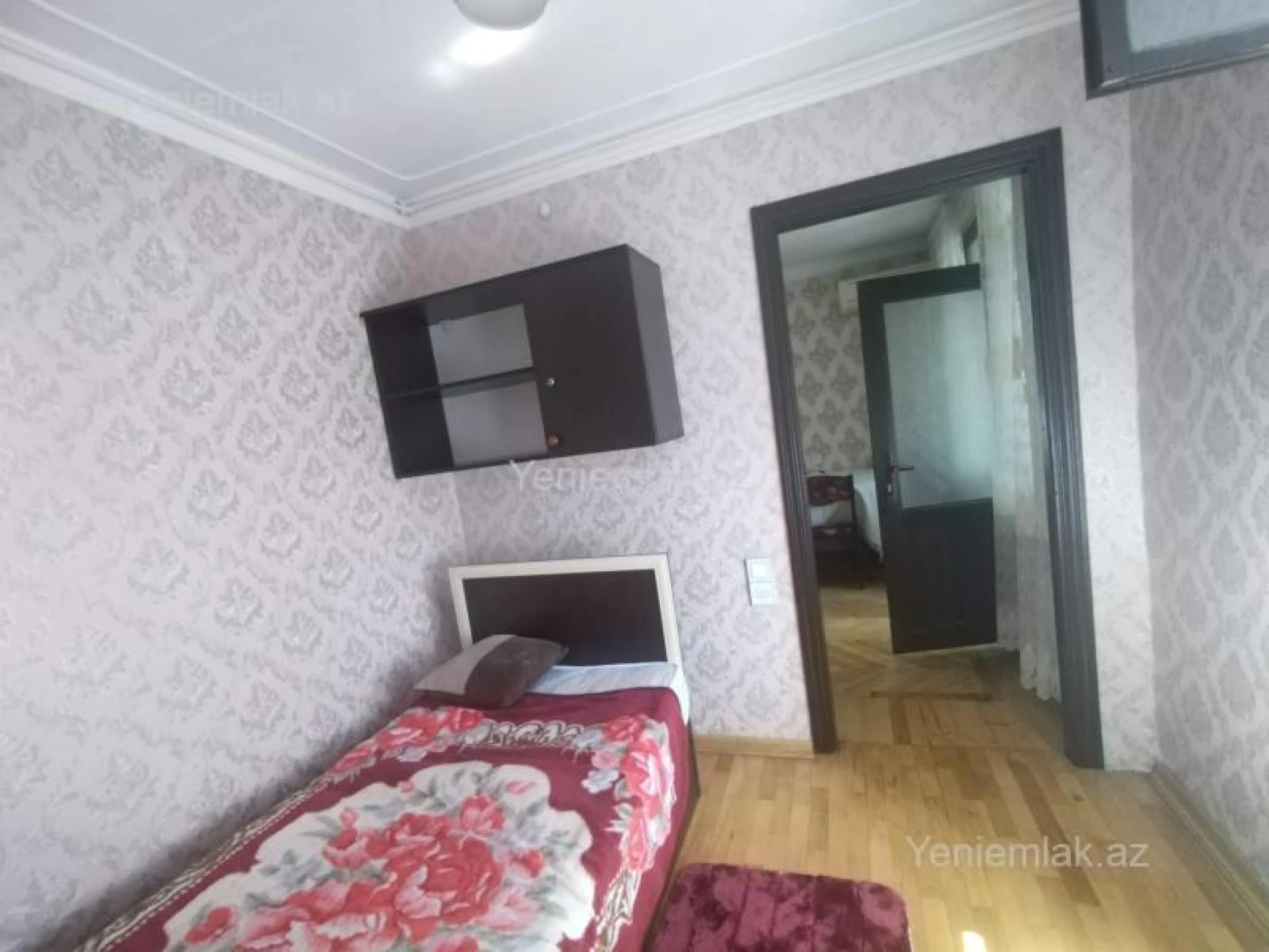 Satılır 3 otaqlı köhnə tikili 60 m²