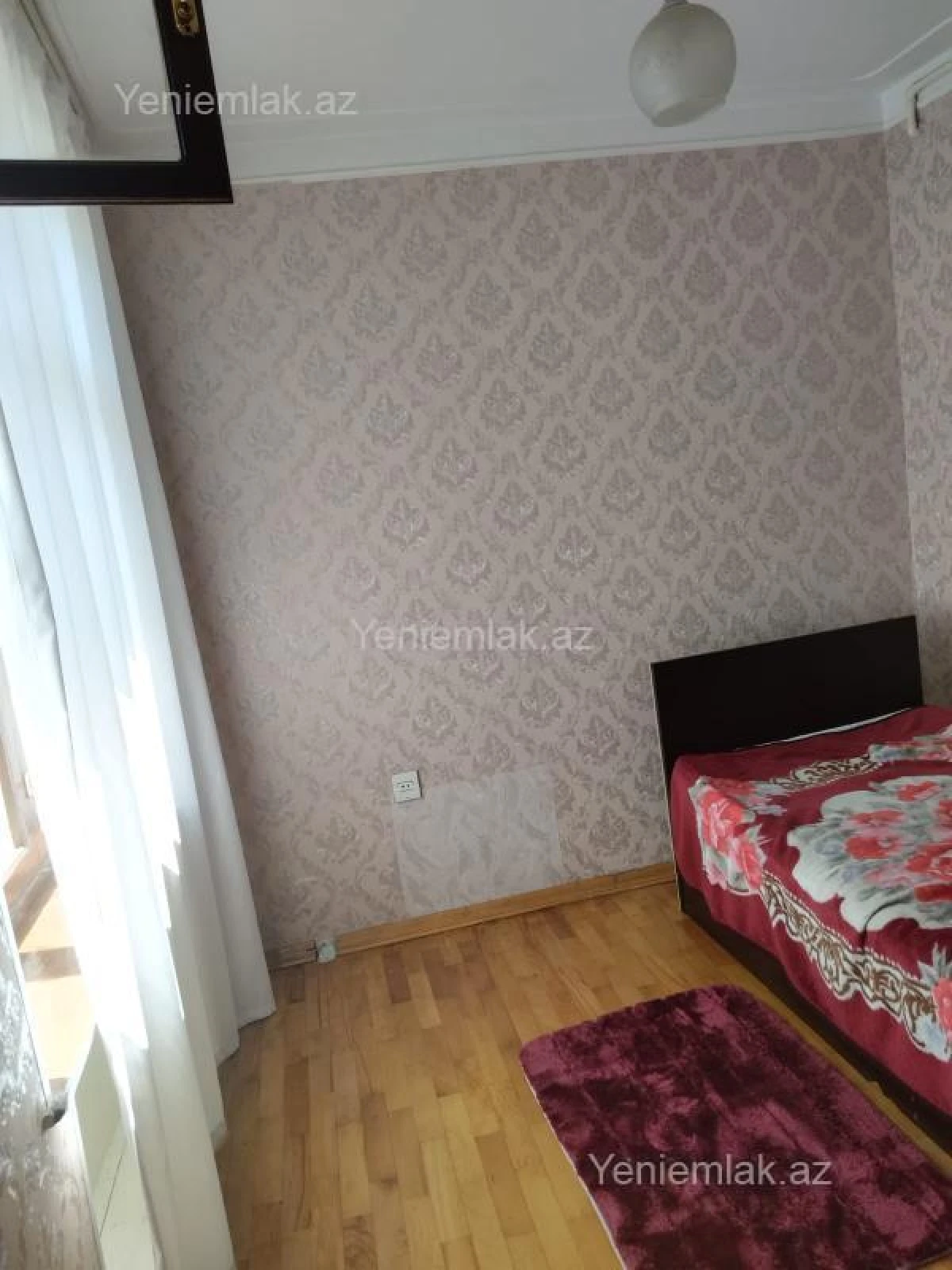 Satılır 3 otaqlı köhnə tikili 60 m²