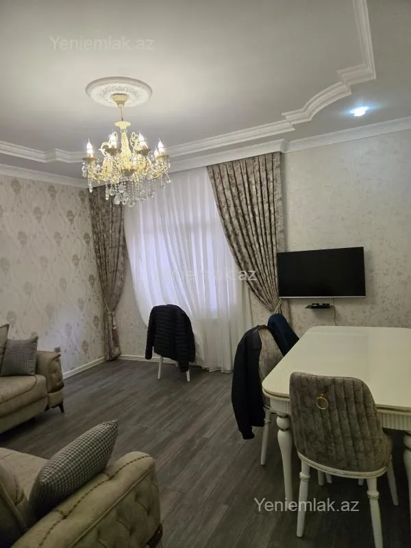 Satılır 2 otaqlı yeni tikili 76 m²