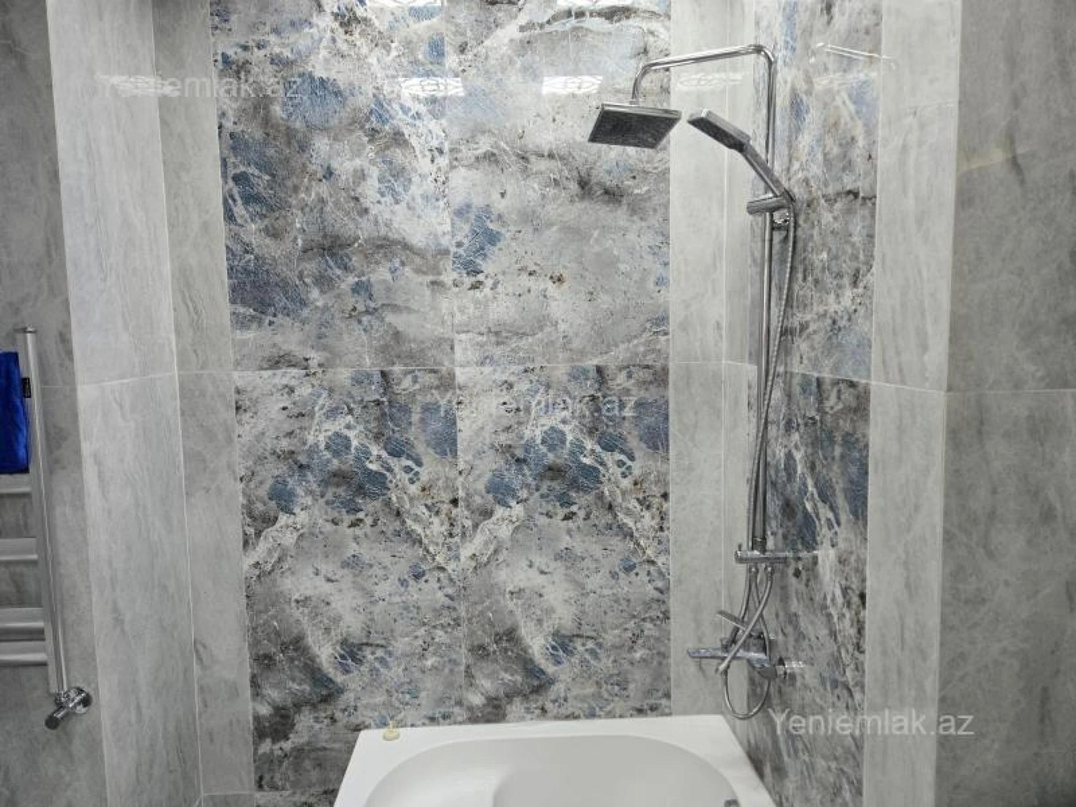 Satılır 2 otaqlı yeni tikili 76 m²