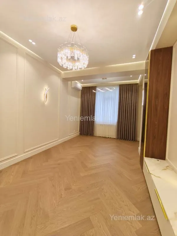 Satılır 3 otaqlı yeni tikili 86 m²