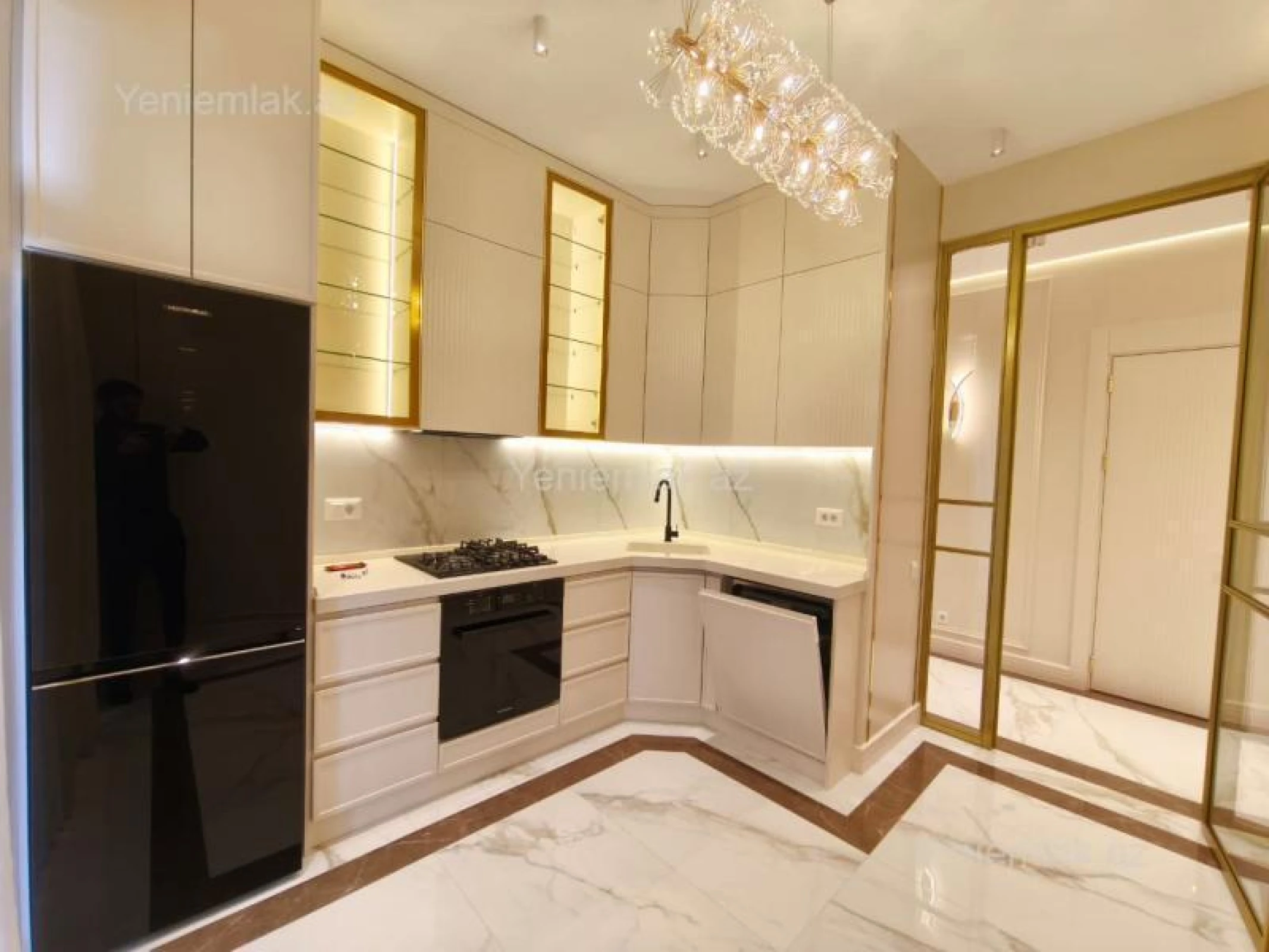 Satılır 3 otaqlı yeni tikili 86 m²