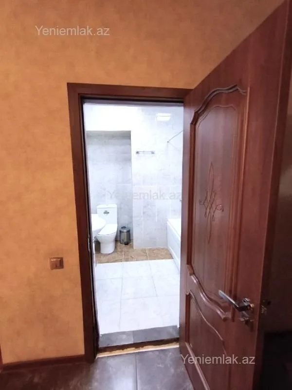 Satılır 3 otaqlı yeni tikili 80 m²