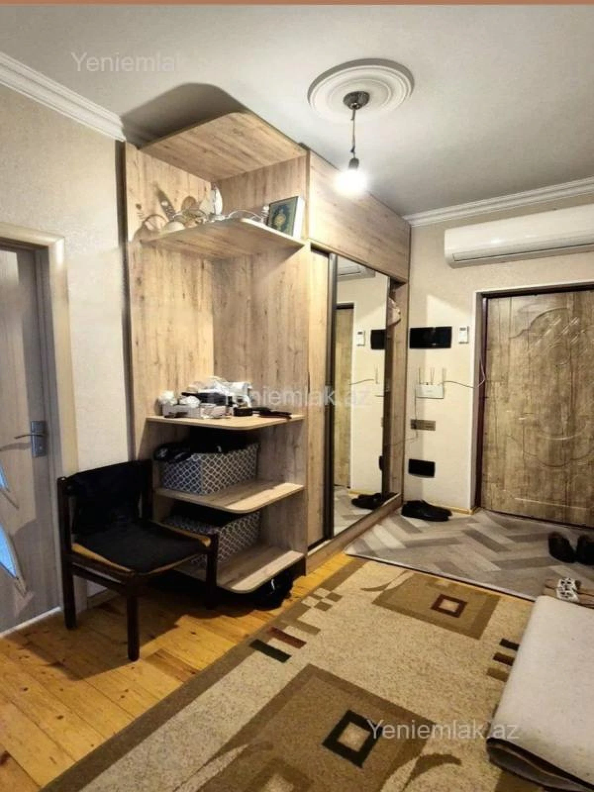 Satılır 3 otaqlı köhnə tikili 90 m²