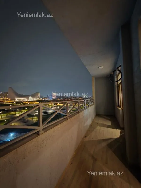 Satılır 3 otaqlı yeni tikili 155 m²