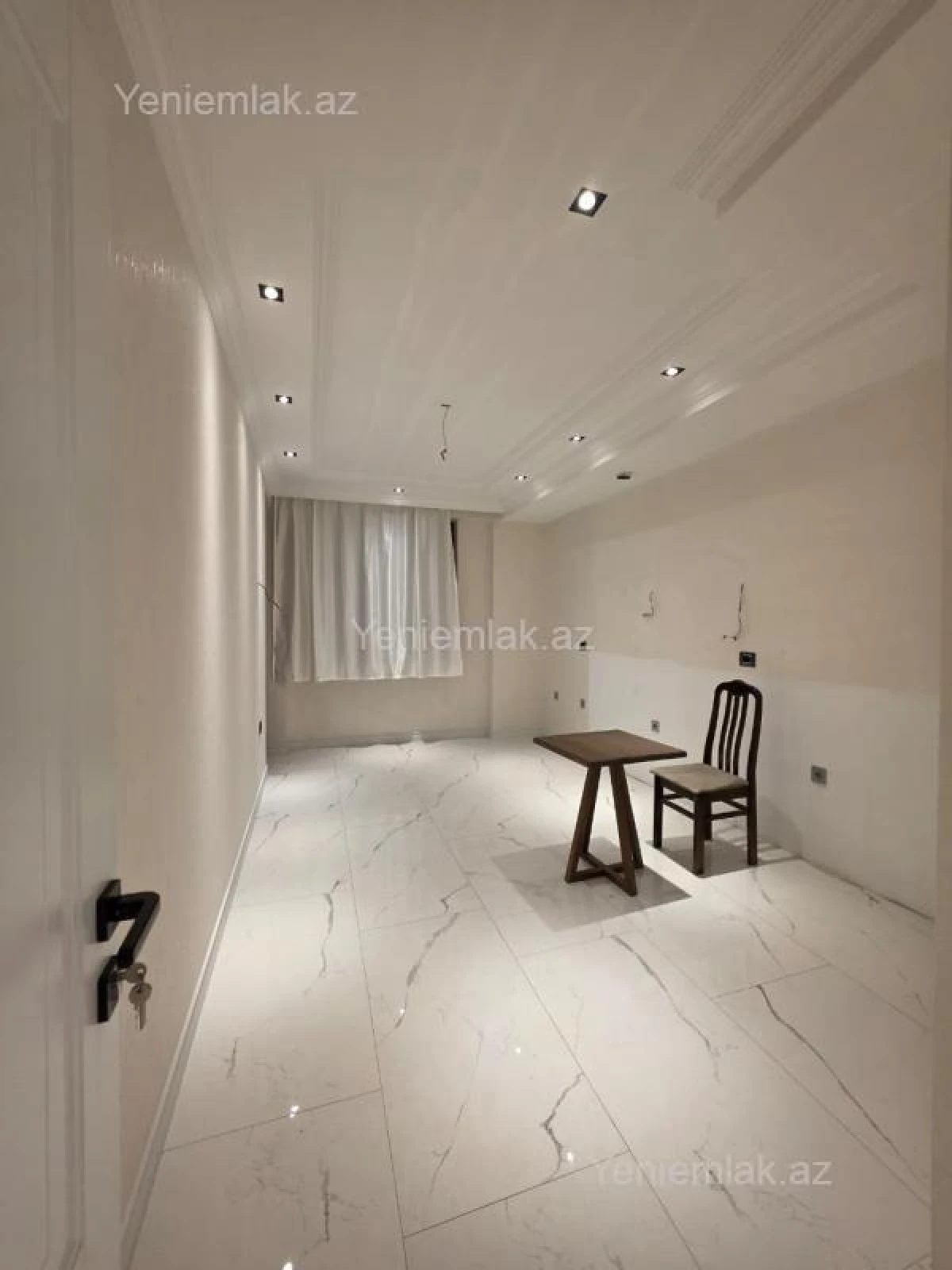 Satılır 3 otaqlı yeni tikili 155 m²