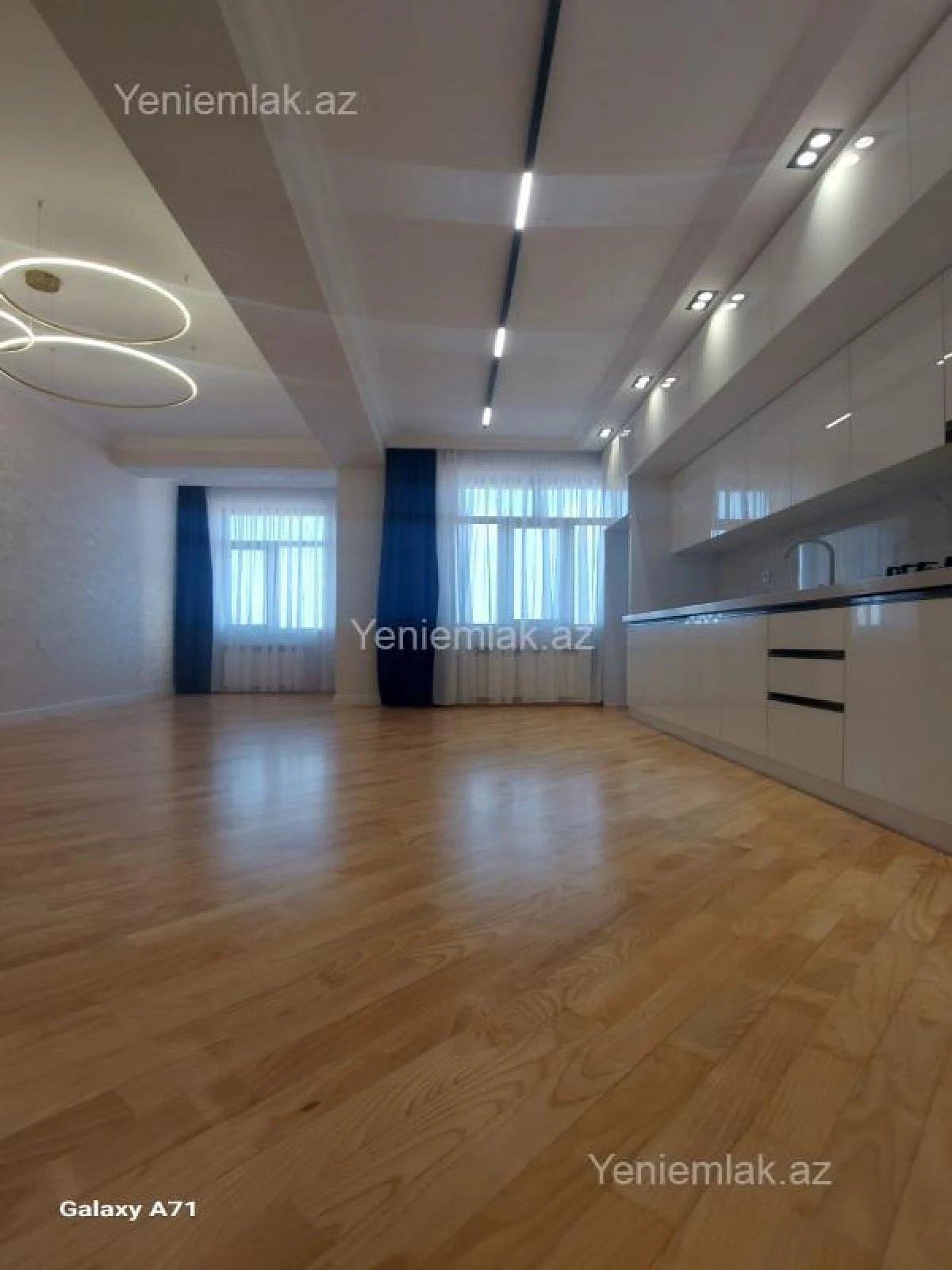 Satılır 3 otaqlı yeni tikili 92 m²