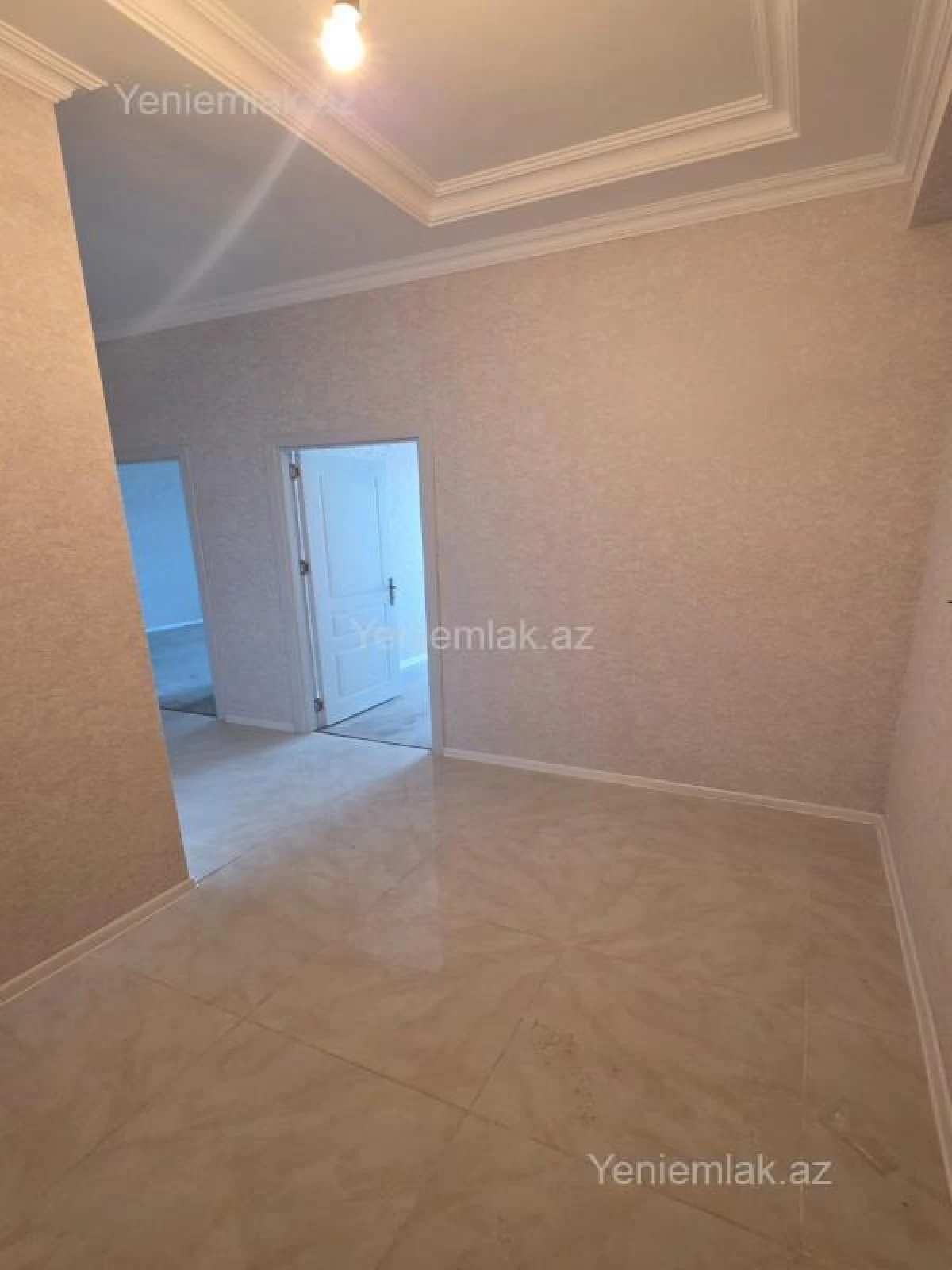 Satılır 2 otaqlı yeni tikili 74 m²