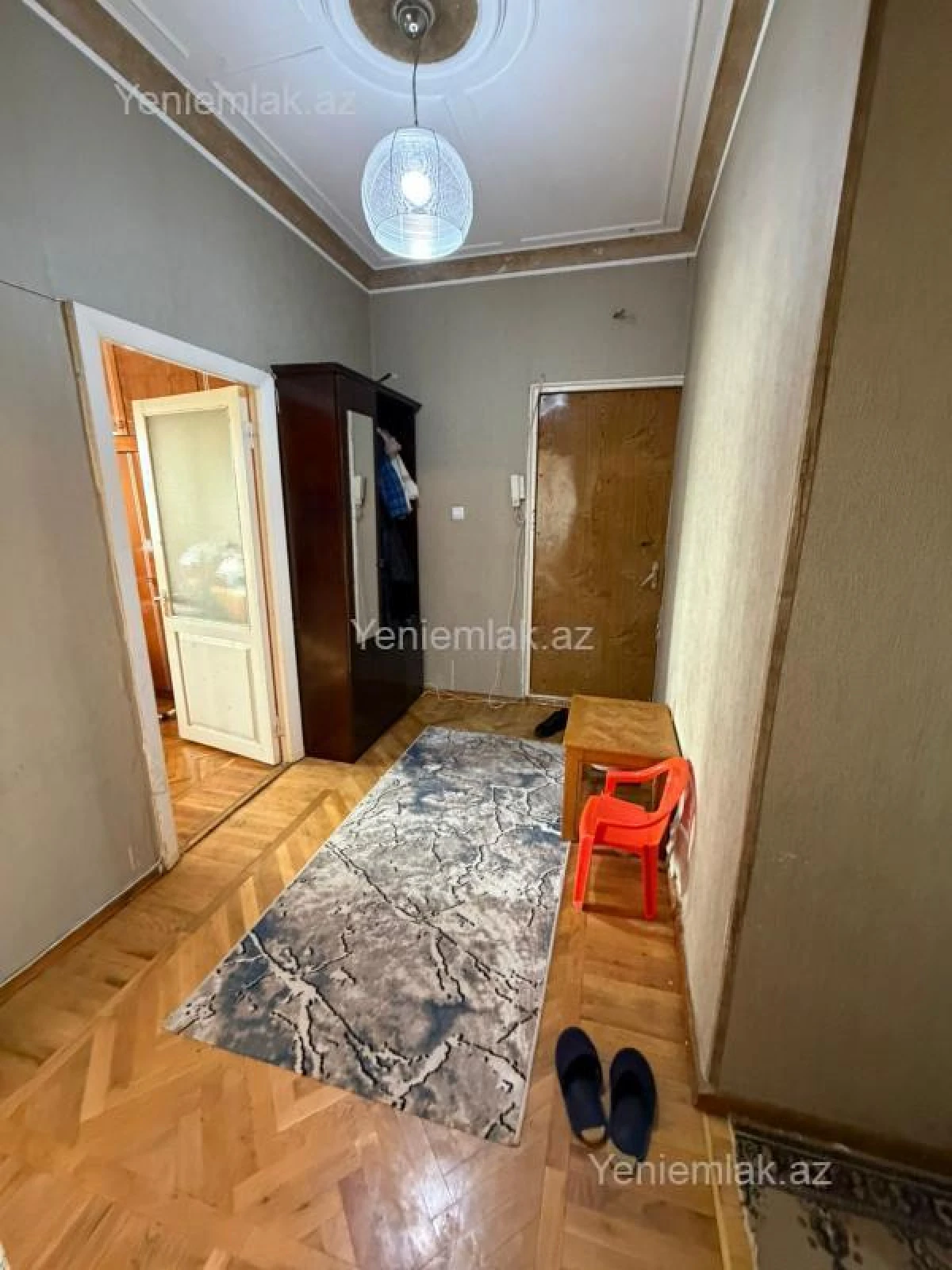 Satılır 5 otaqlı köhnə tikili 120 m²