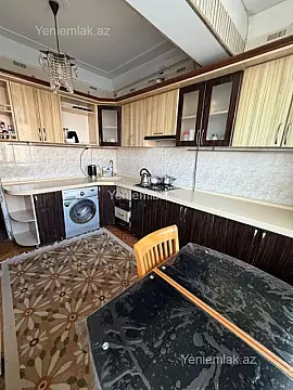Satılır 5 otaqlı köhnə tikili 120 m²