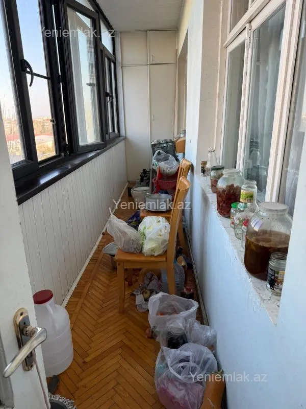 Satılır 5 otaqlı köhnə tikili 120 m²