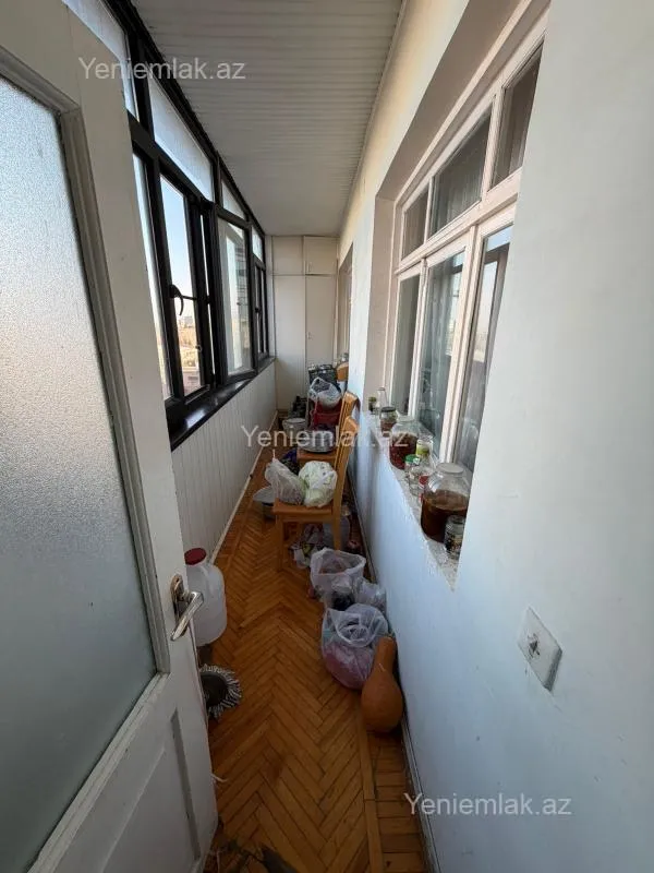 Satılır 5 otaqlı köhnə tikili 120 m²