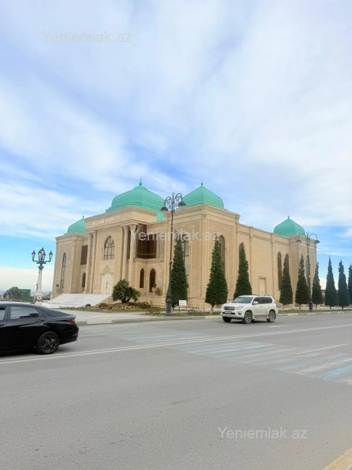 Satılır 3 otaqlı yeni tikili 145 m²