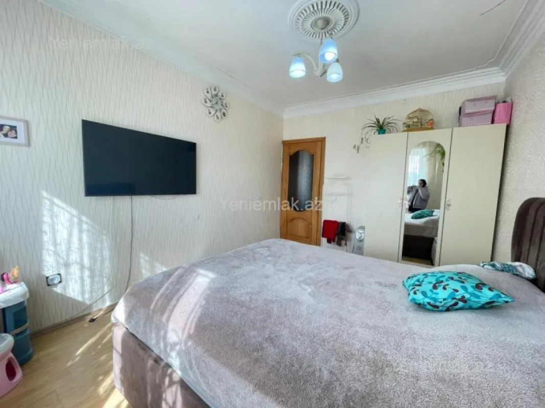 Satılır 3 otaqlı köhnə tikili 80 m²