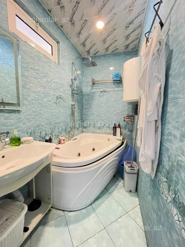 Satılır 3 otaqlı köhnə tikili 80 m²