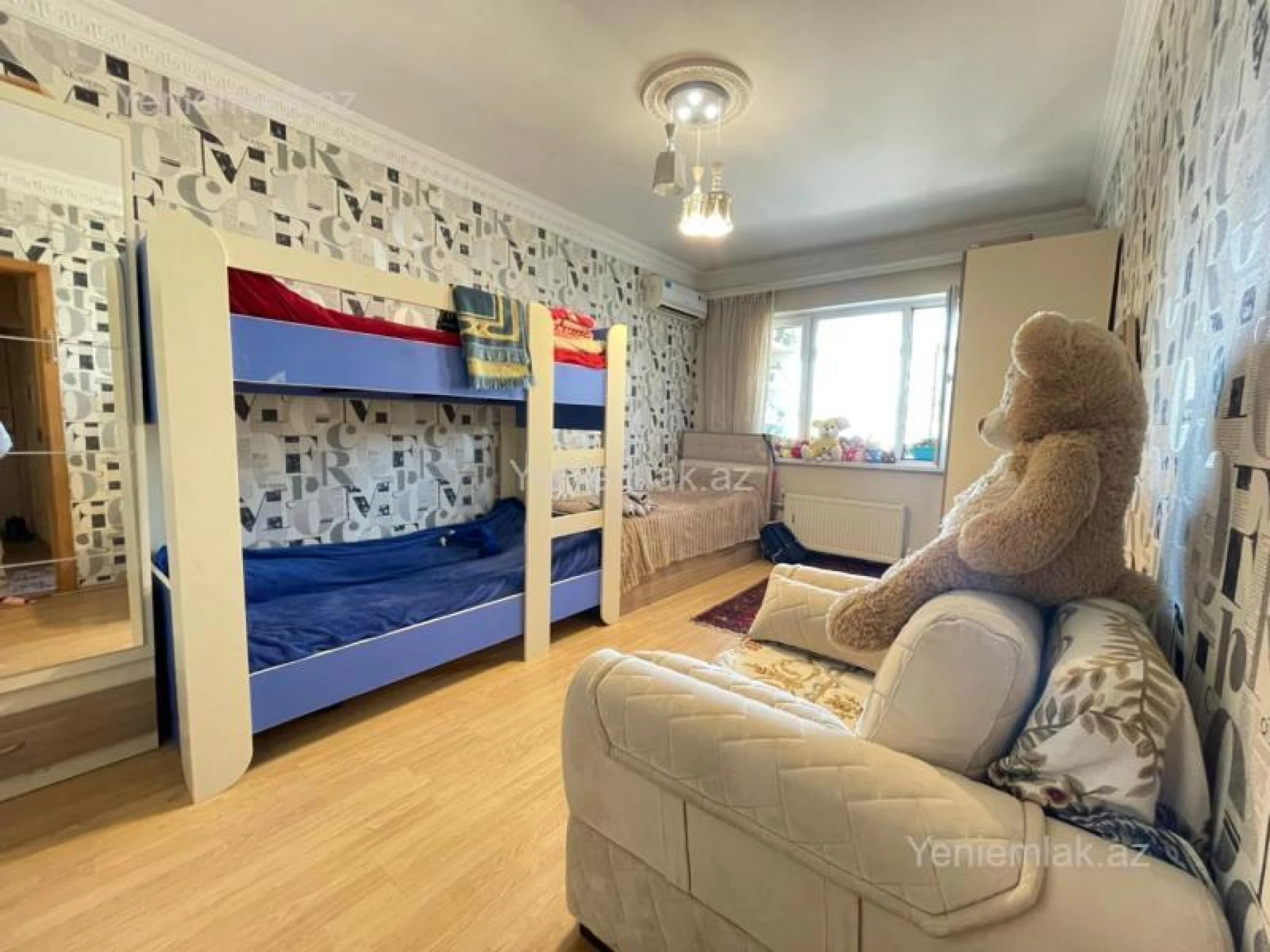 Satılır 3 otaqlı köhnə tikili 80 m²