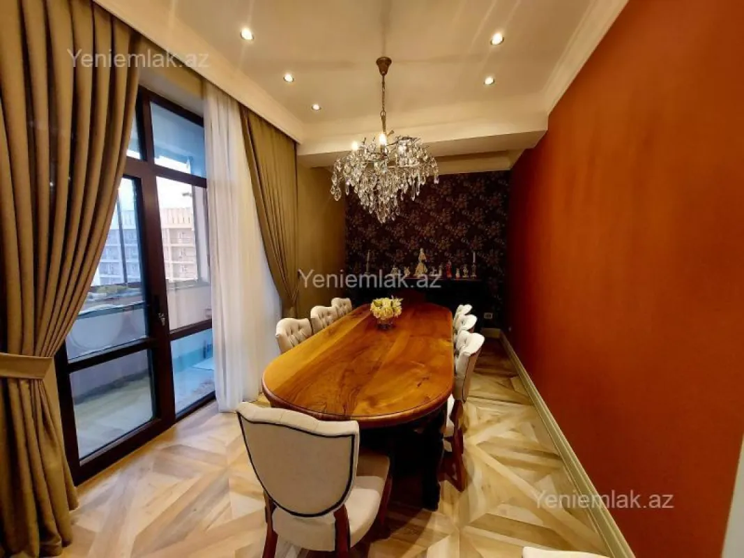 Satılır 4 otaqlı yeni tikili 162 m²