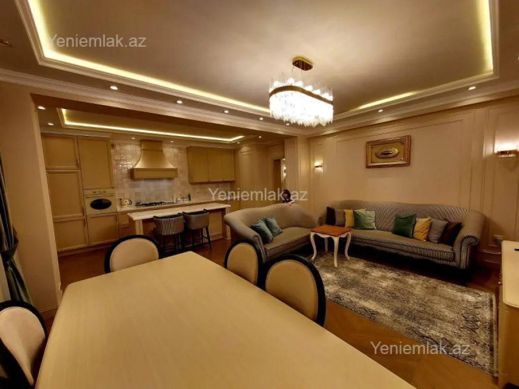 Satılır 4 otaqlı yeni tikili 162 m²