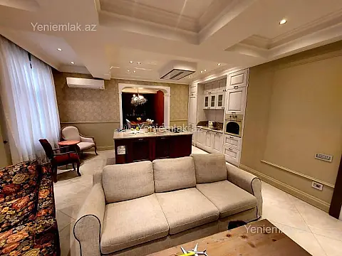 Satılır 4 otaqlı yeni tikili 162 m²