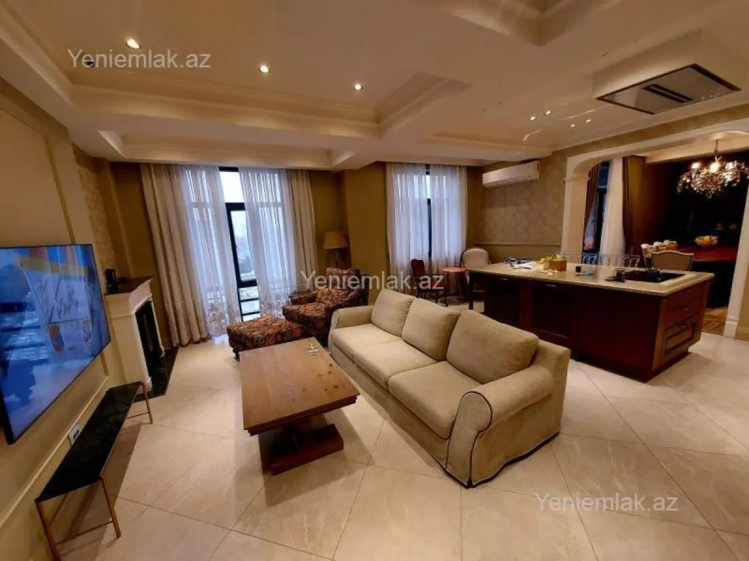 Satılır 4 otaqlı yeni tikili 162 m²