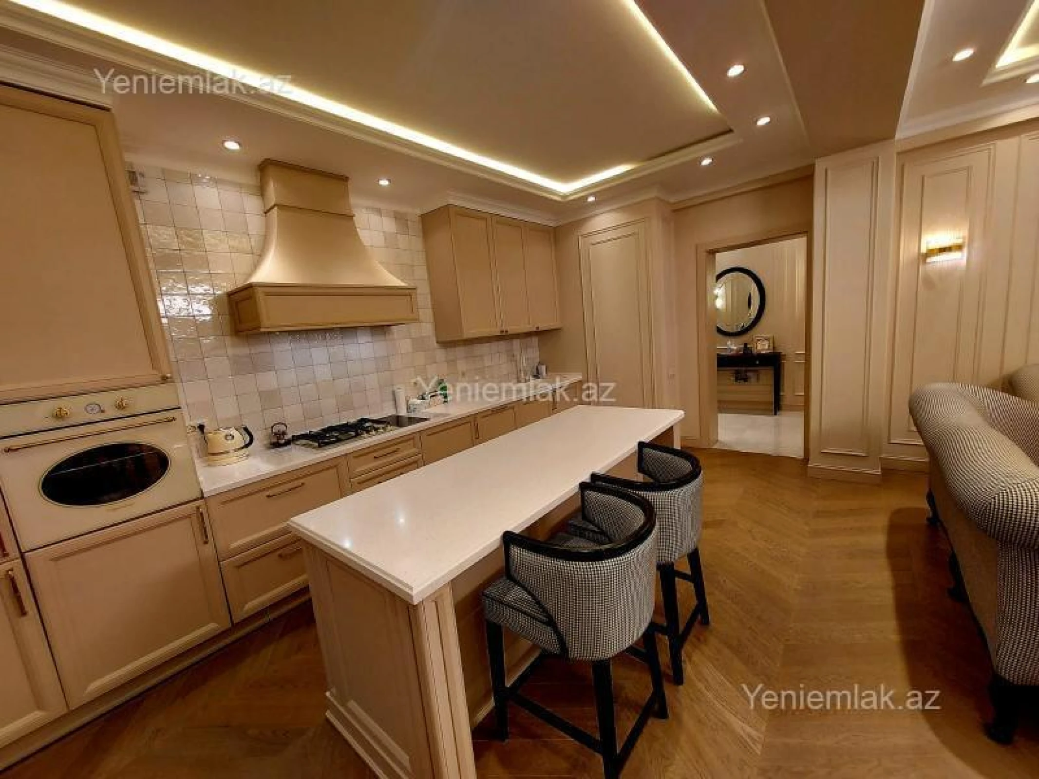 Satılır 4 otaqlı yeni tikili 162 m²