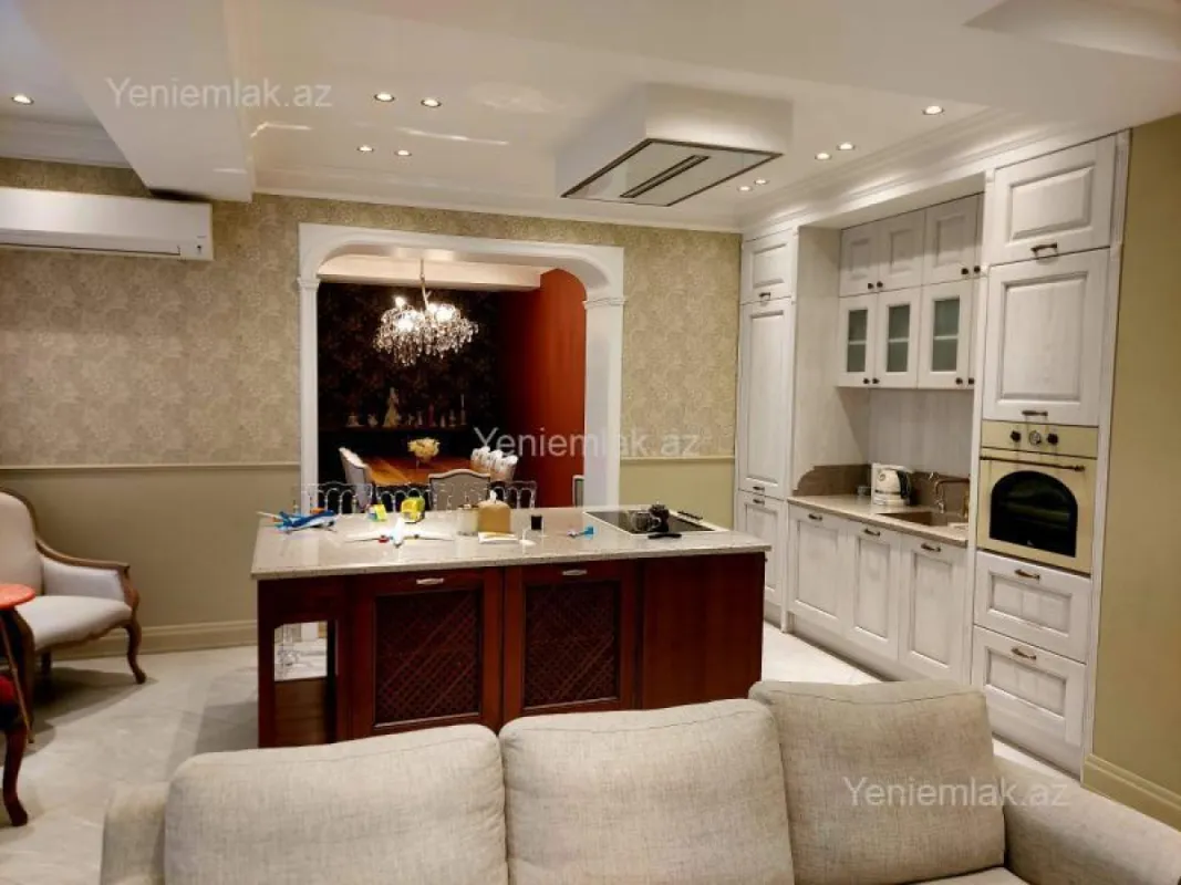 Satılır 4 otaqlı yeni tikili 162 m²