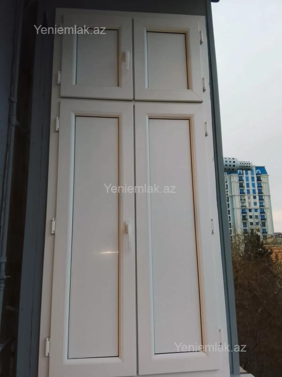 Satılır 2 otaqlı köhnə tikili 65 m²