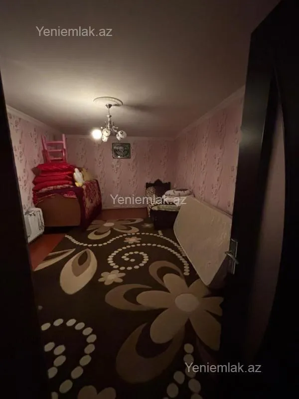 Satılır 4 otaqlı həyət evi 100 m²