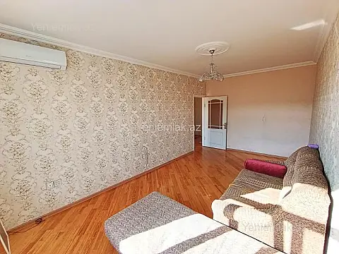 Satılır 2 otaqlı köhnə tikili 60 m²