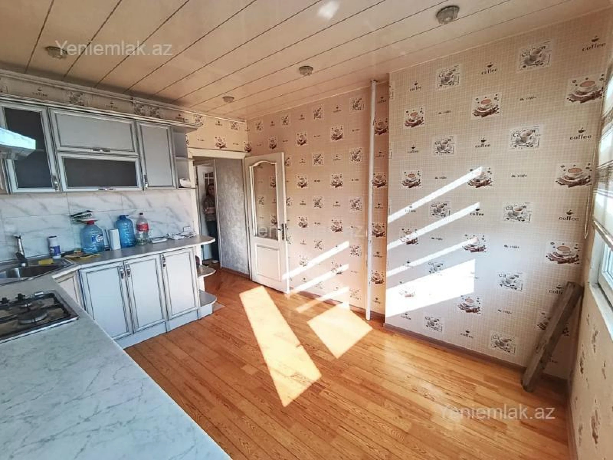 Satılır 2 otaqlı köhnə tikili 60 m²