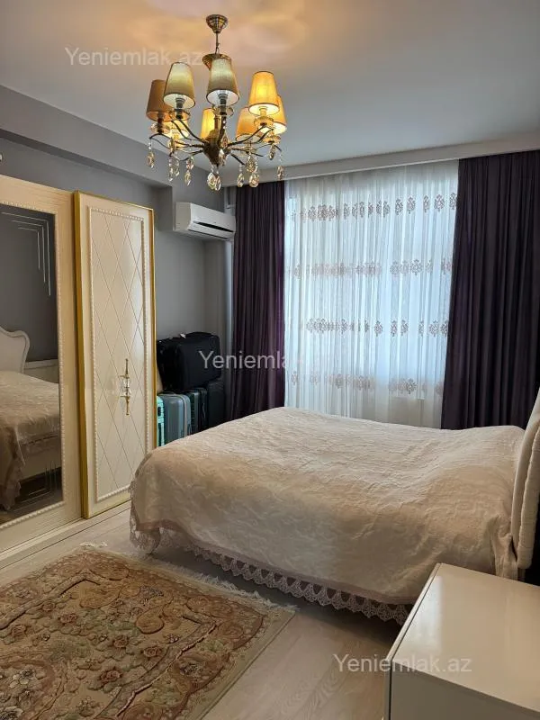 Satılır 3 otaqlı yeni tikili 120 m²
