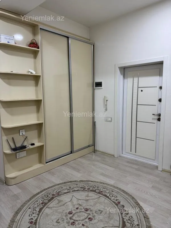Satılır 3 otaqlı yeni tikili 120 m²