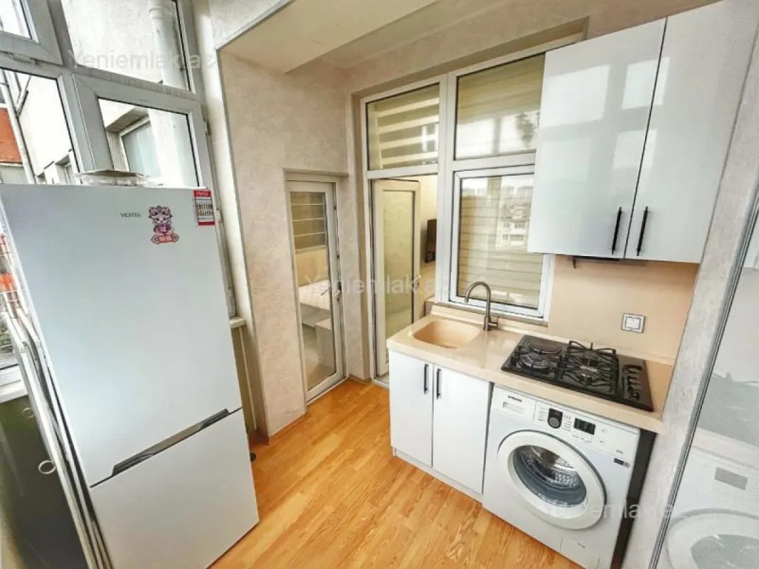 Satılır 2 otaqlı yeni tikili 50 m²