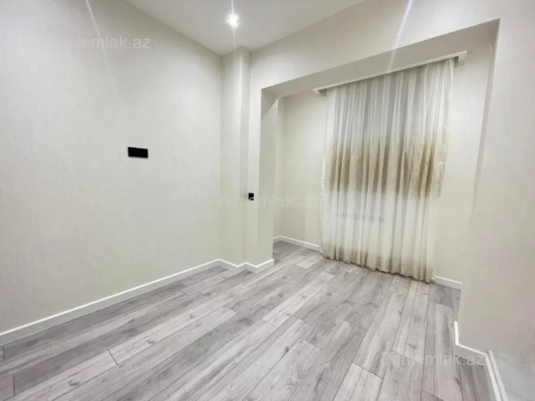 Satılır 3 otaqlı köhnə tikili 65 m²